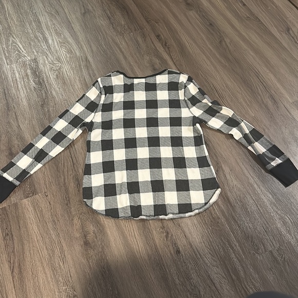 Women’s XXL Old Navy Buffalo Plaid Thermal Long Sleeve Tee - Picture 3 of 3